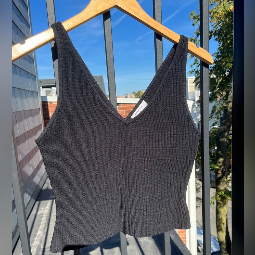 Aritzia Black Sculpt Knit Tank Top Size M